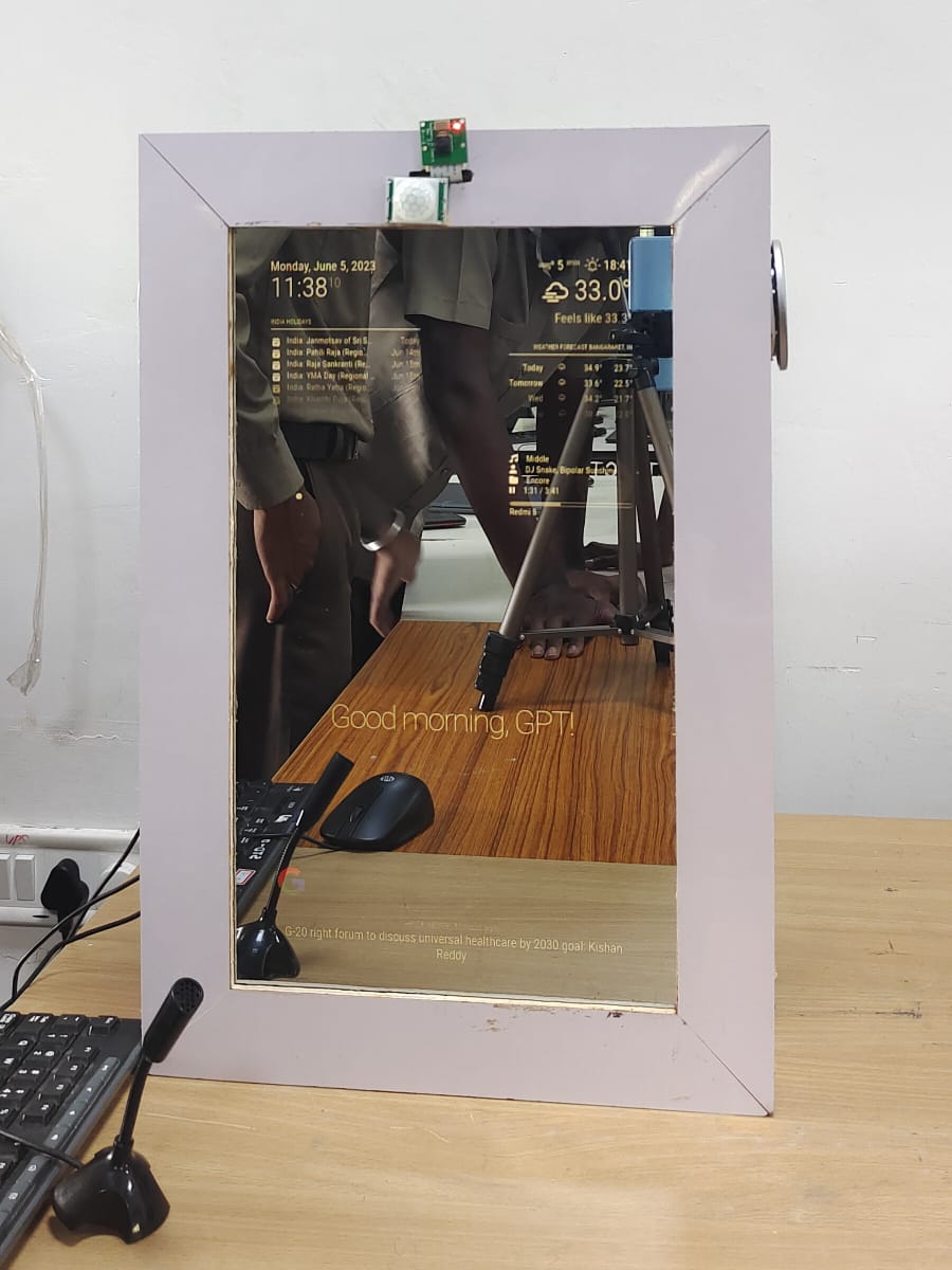 AI Smart Mirror